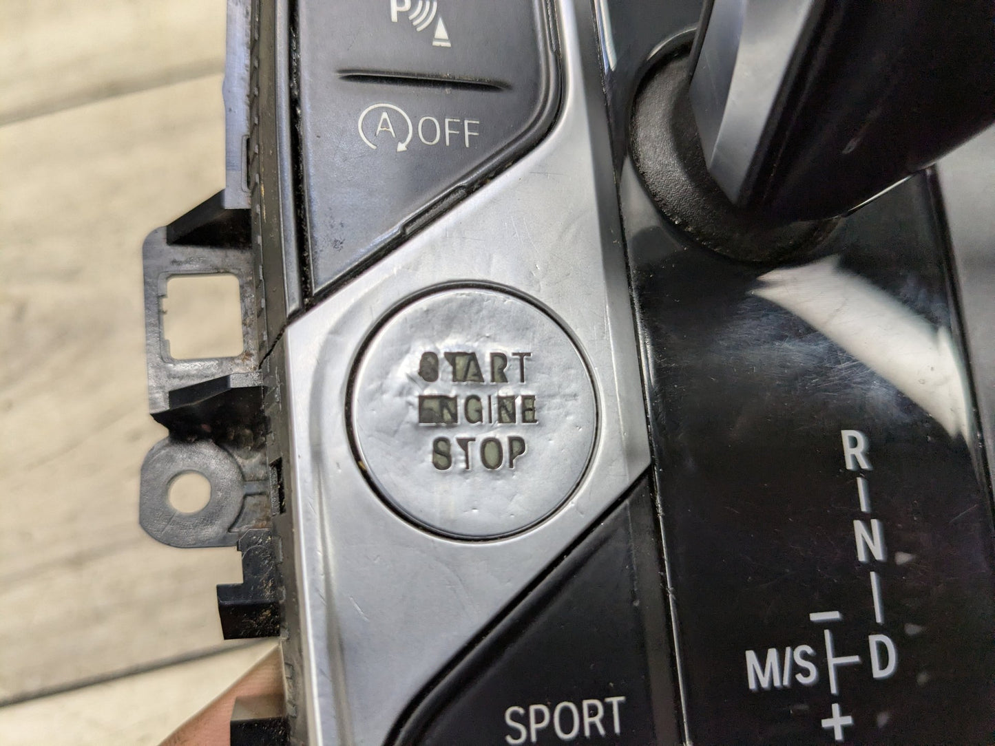 2019 - 2026 BMW 330i G20 Gear Selector Controller Shifter Knob Panel Assembly 9857492 B46B20O1