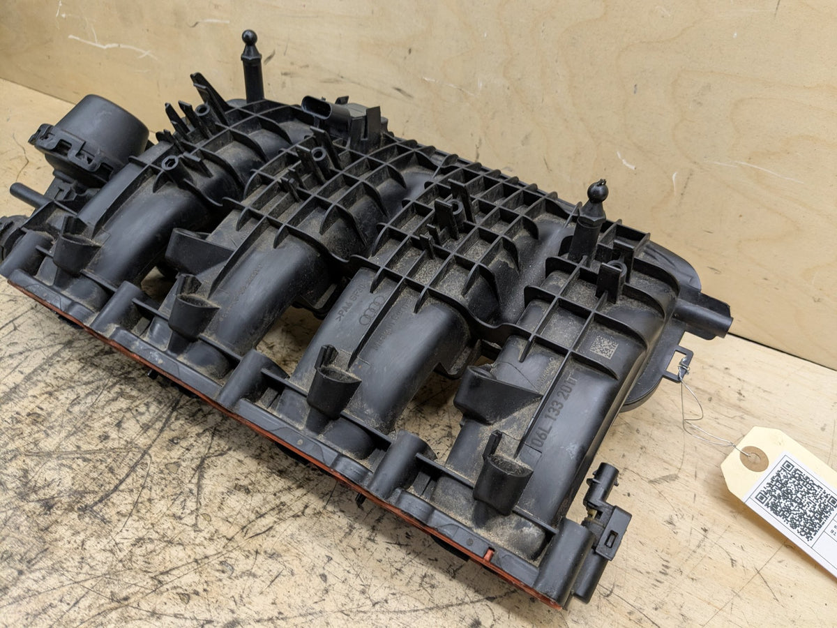 2012-2018 Audi C7 A6 CYNB Engine Motor Intake Manifold 06L133201T