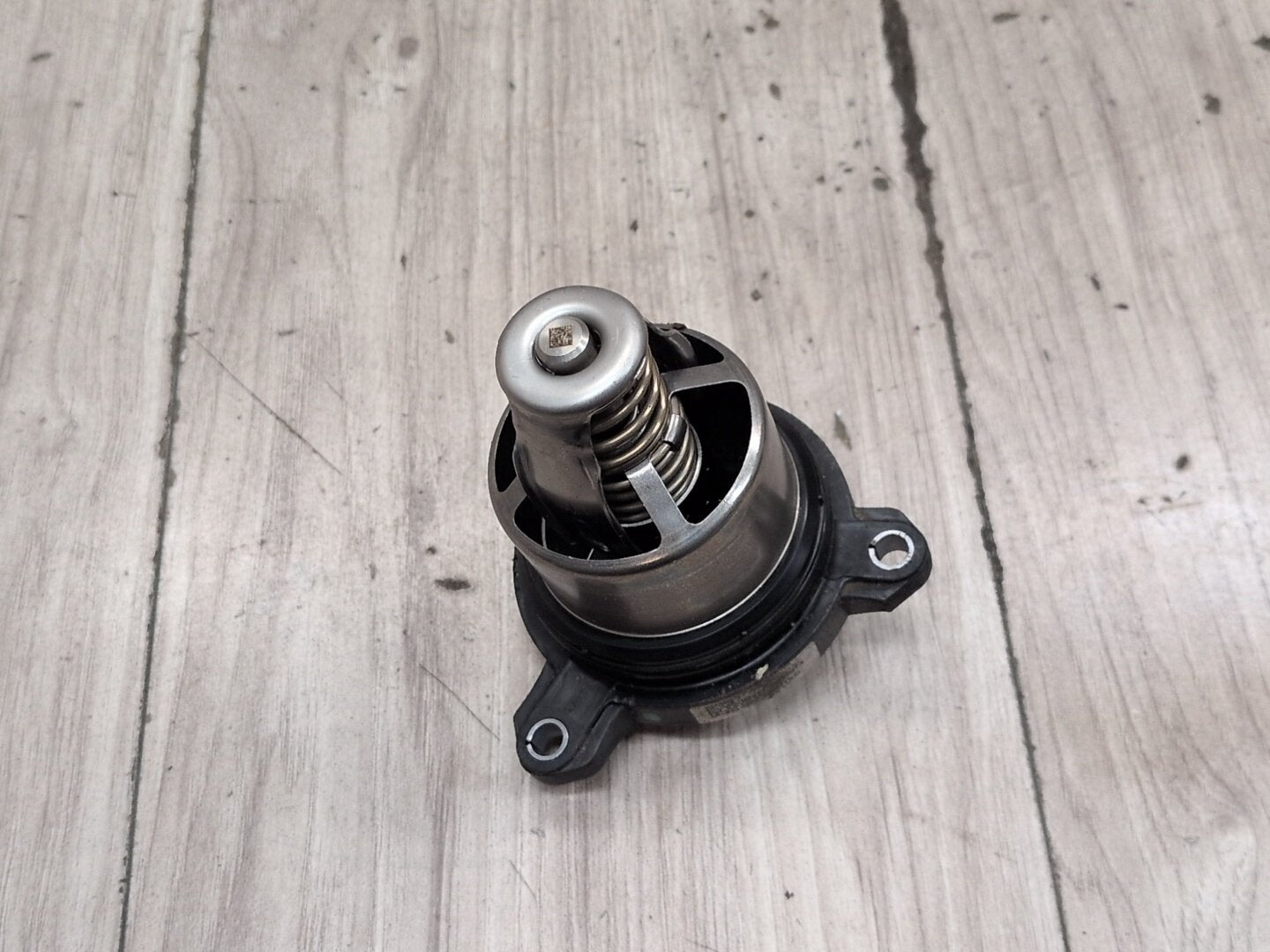2018-2023 Audi B9 S4 CWG Engine Motor Heat Coolant Thermostat 06M121115G