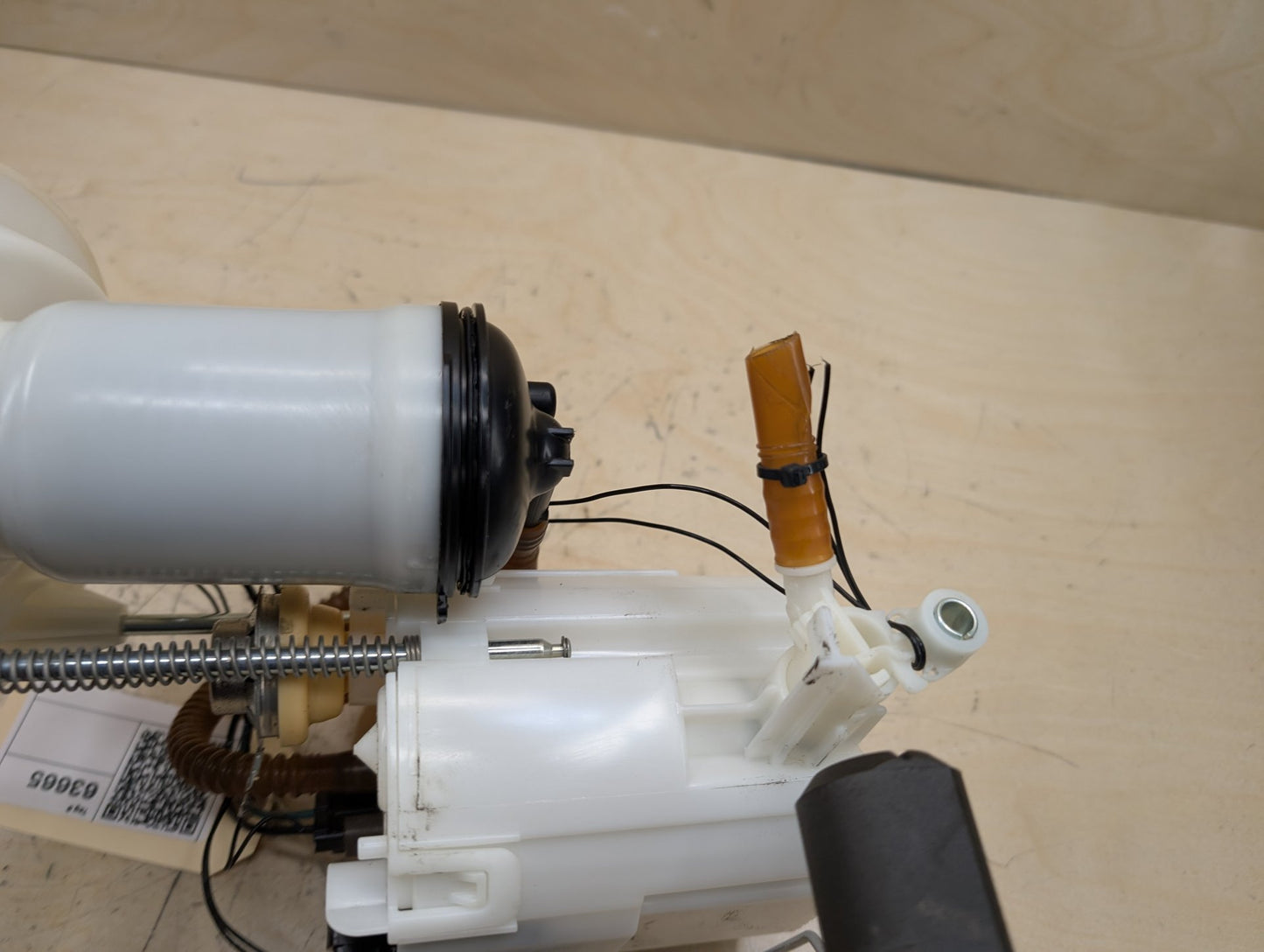 2012-2018 BMW 320i F30 Fuel Gas Tank Sending Unit Assembly 7243975