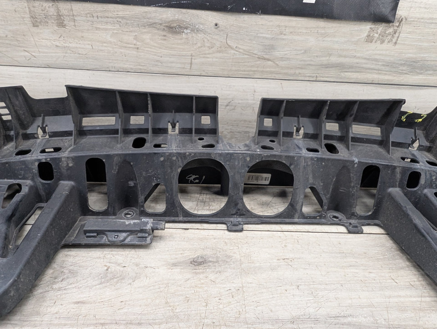 2014 - 2018 BMW X5 F15 Rear Middle Center Bumper Bracket 7294391 N63B