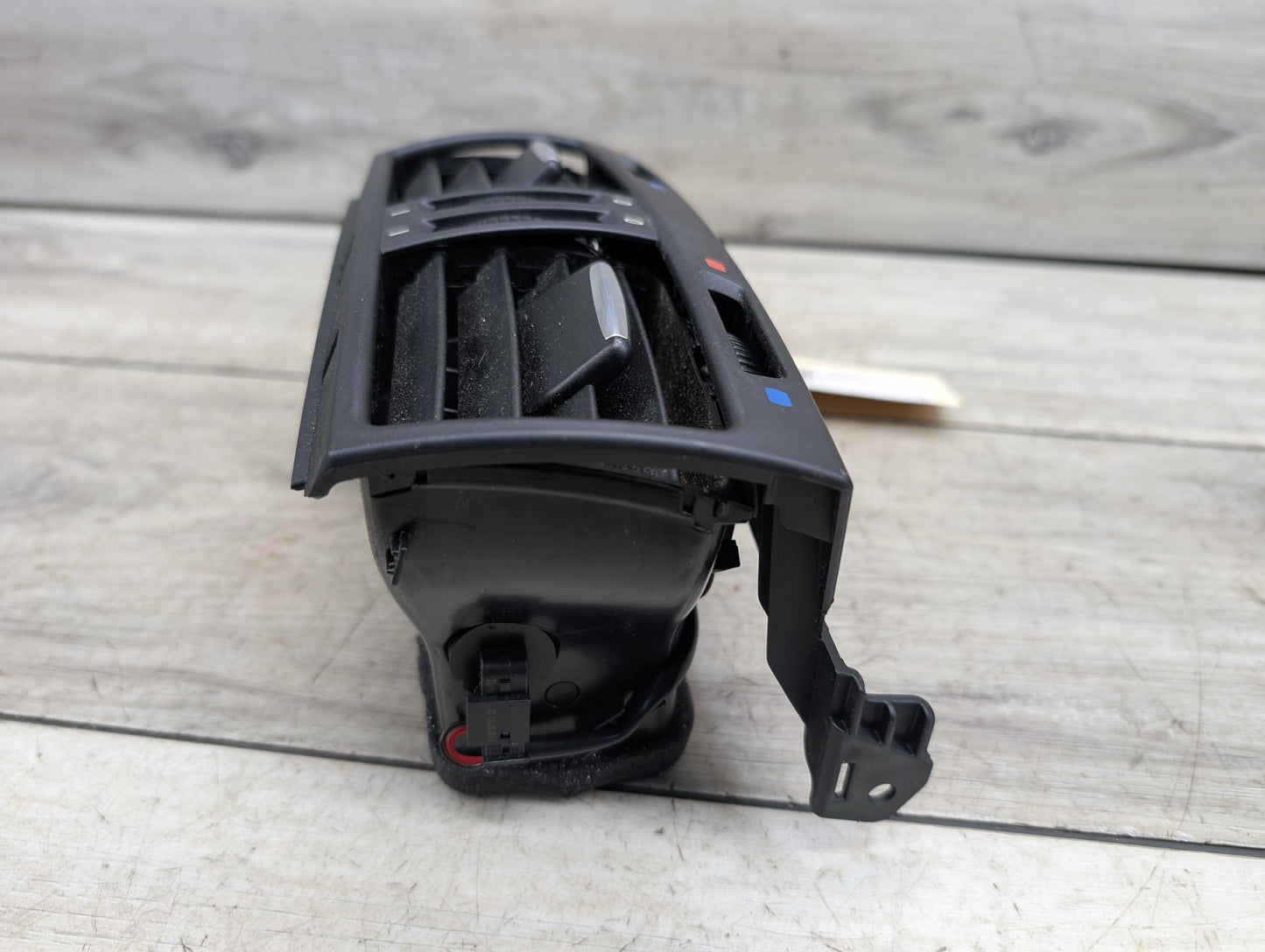 07-14 OEM BMW E70 E71 X5 X6 X5M X6M Rear Center AC Air Vent Grille Black