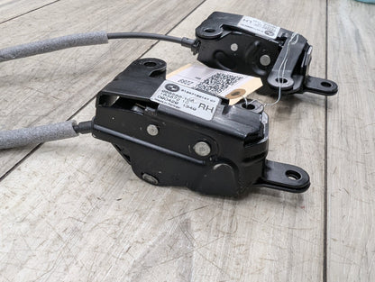 2007 - 2013 BMW X5 E70 Lower Liftgate Tailgate Lock Latch Actuator SET 7162147 N62B48B