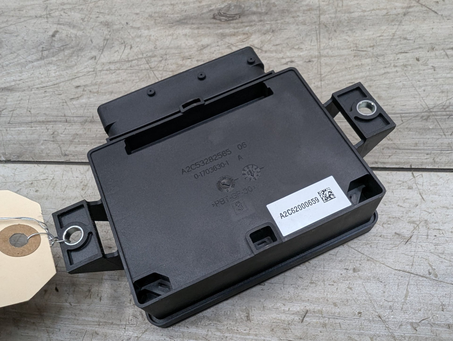 2009 - 2017 Audi Q5 8R Electric Emergency Parking Brake Module 8K0907801M EA888