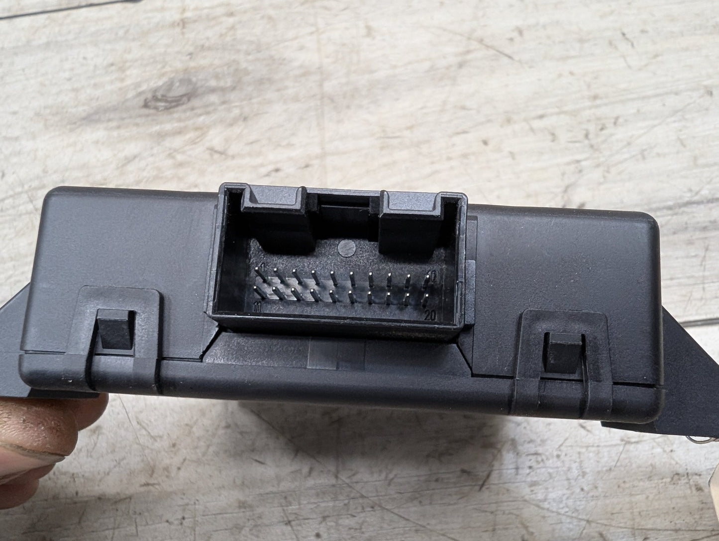 2009 - 2017 Audi Q5 8R Gateway Module 8R0907468L EA888