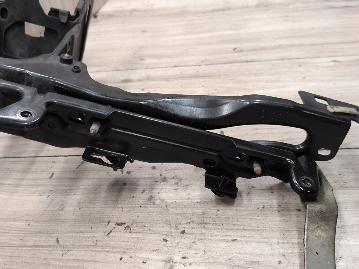 OEM BMW F22 F30 F32 F33 F36 Front Left Driver Headlight Support Mount Bracket
