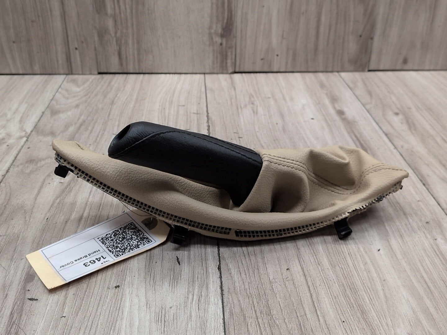 2014 - 2020 BMW 440i F36 Emergency Handle Brake Cover w/ Boot 9235426 B58B30M0
