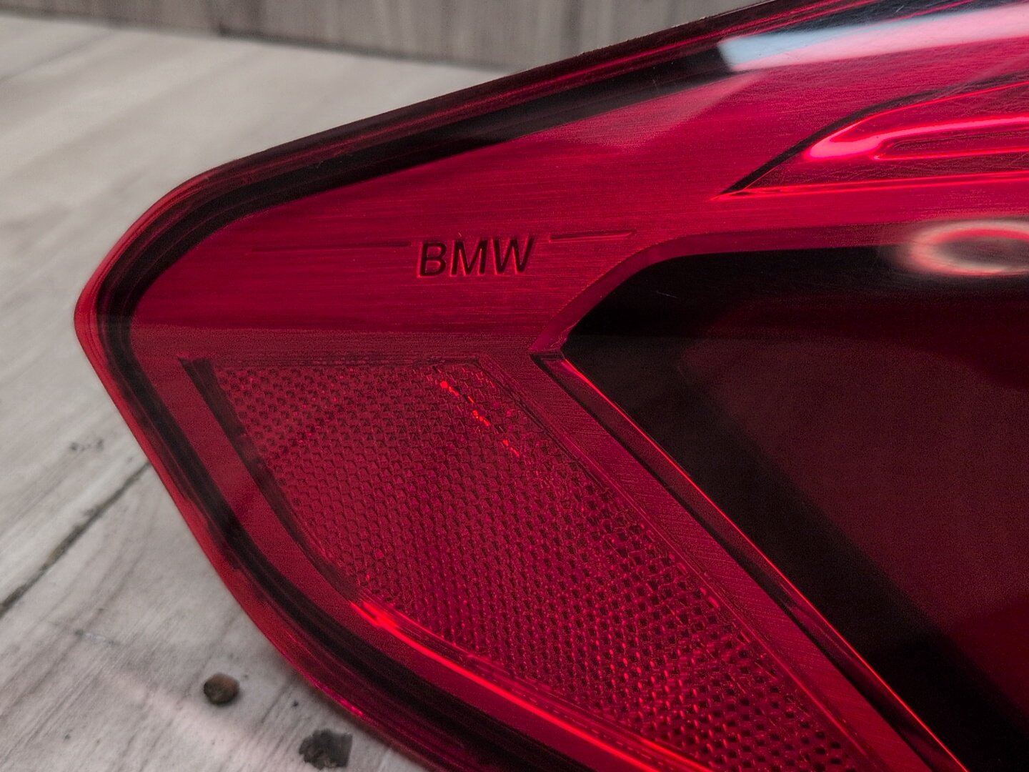 17-20 OEM BMW F90 G30 530 540 M550 M5 Rear Left Driver Side Outer Tail Light