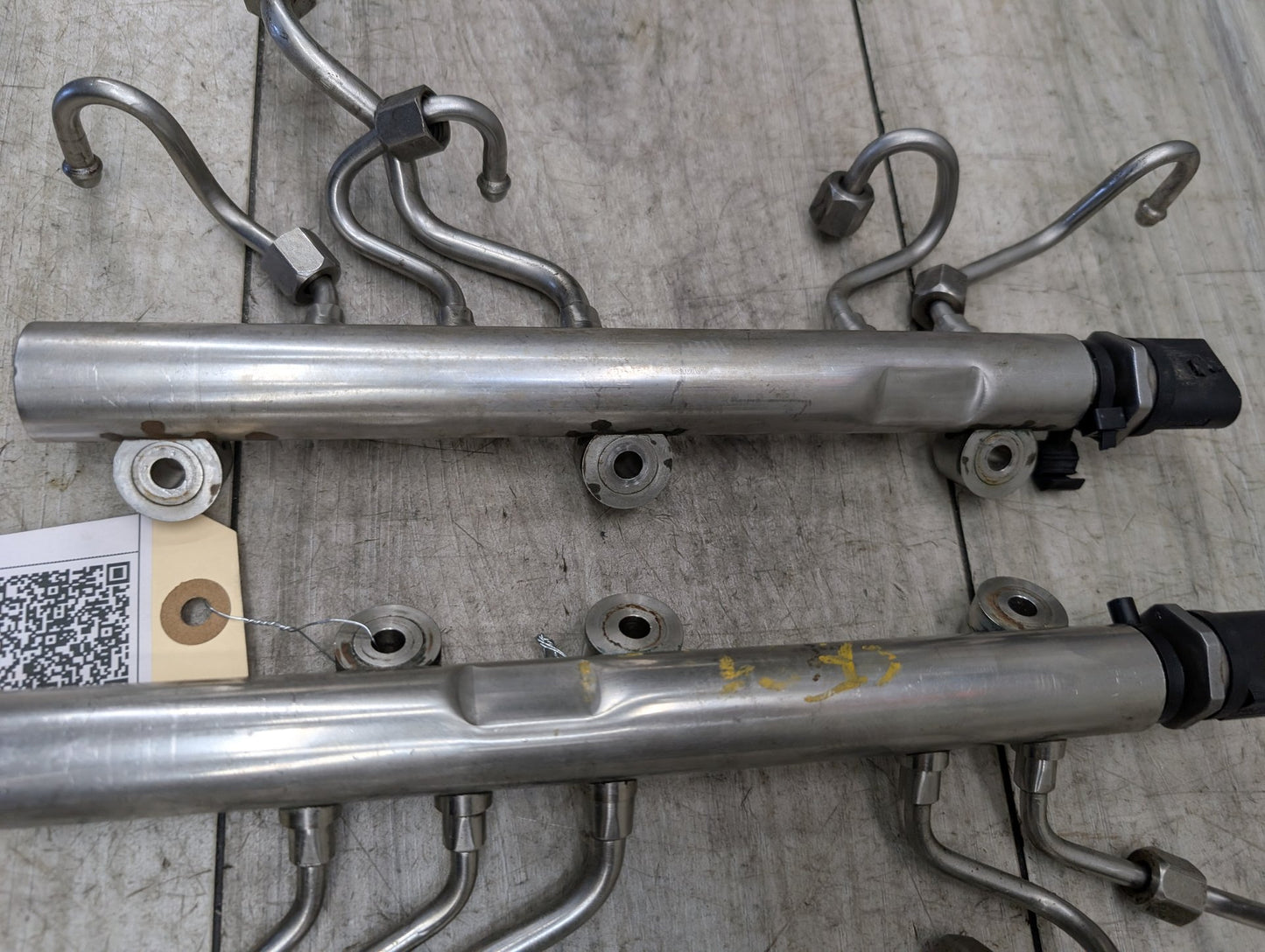 OEM BMW F02 F06 F10 F13 F15 F85 Engine N63 S63 High Pressure Fuel Injector Rails