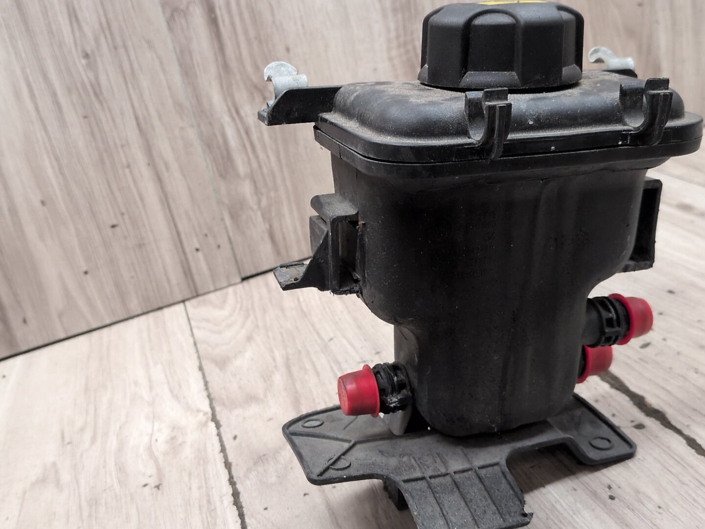 2016-2022 BMW 750i G12 Coolant Expansion Tank Reservoir 8610658 OEM