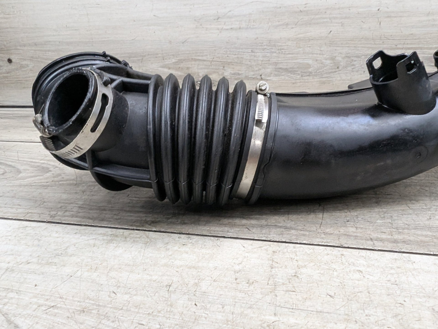 OEM BMW G01 G02 X3 X4 G30 530 Engine B46 Air Cleaner Filter Resonator Tube Pipe