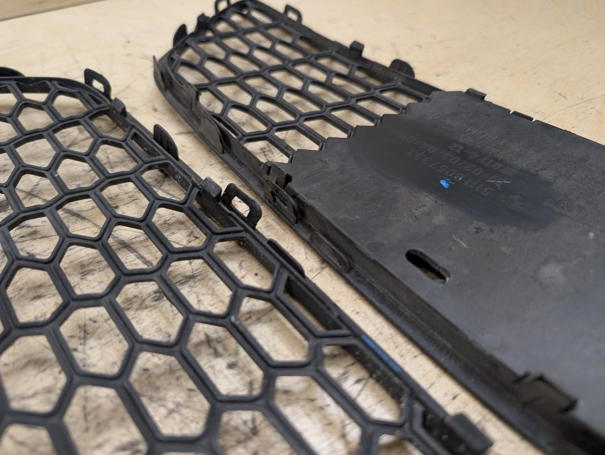 2010-2017 BMW 535i GT xDrive F07 Front Left Right Center Bumper Cover Grilles SET 8057333 OEM