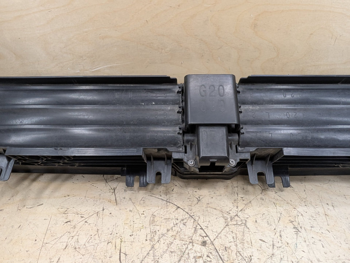2019-2026 BMW 330i G20 Front Lower Radiator Air Flap Shutter 9465186 OEM