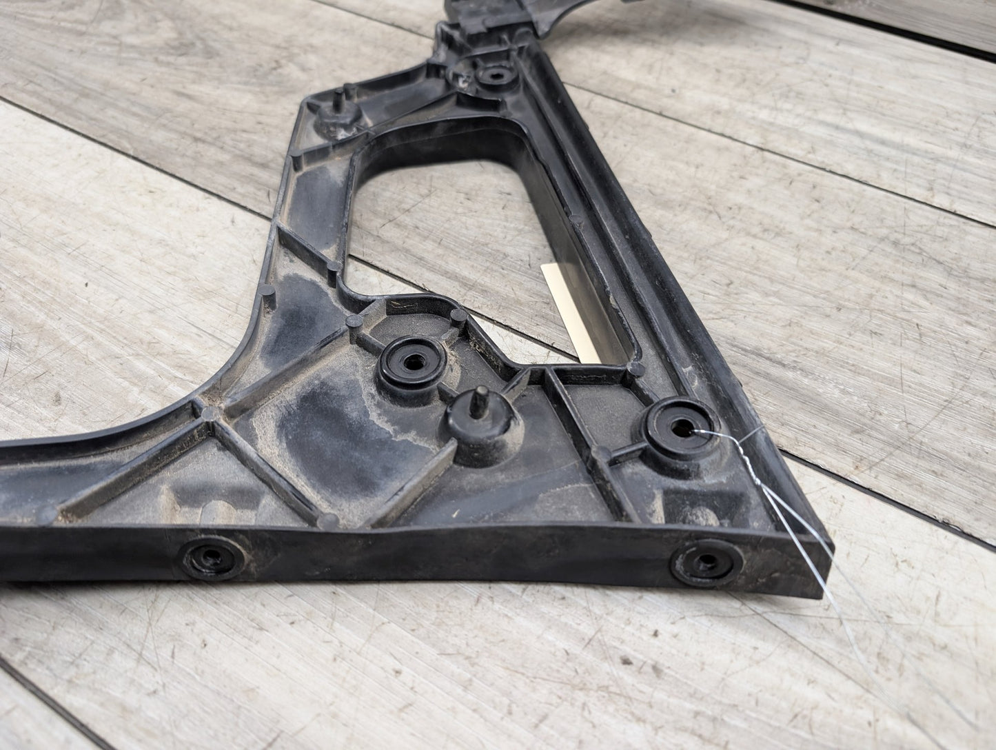 2008 - 2017 Audi S5 8T Rear Left Driver Bumper Support Bracket 8T0807889