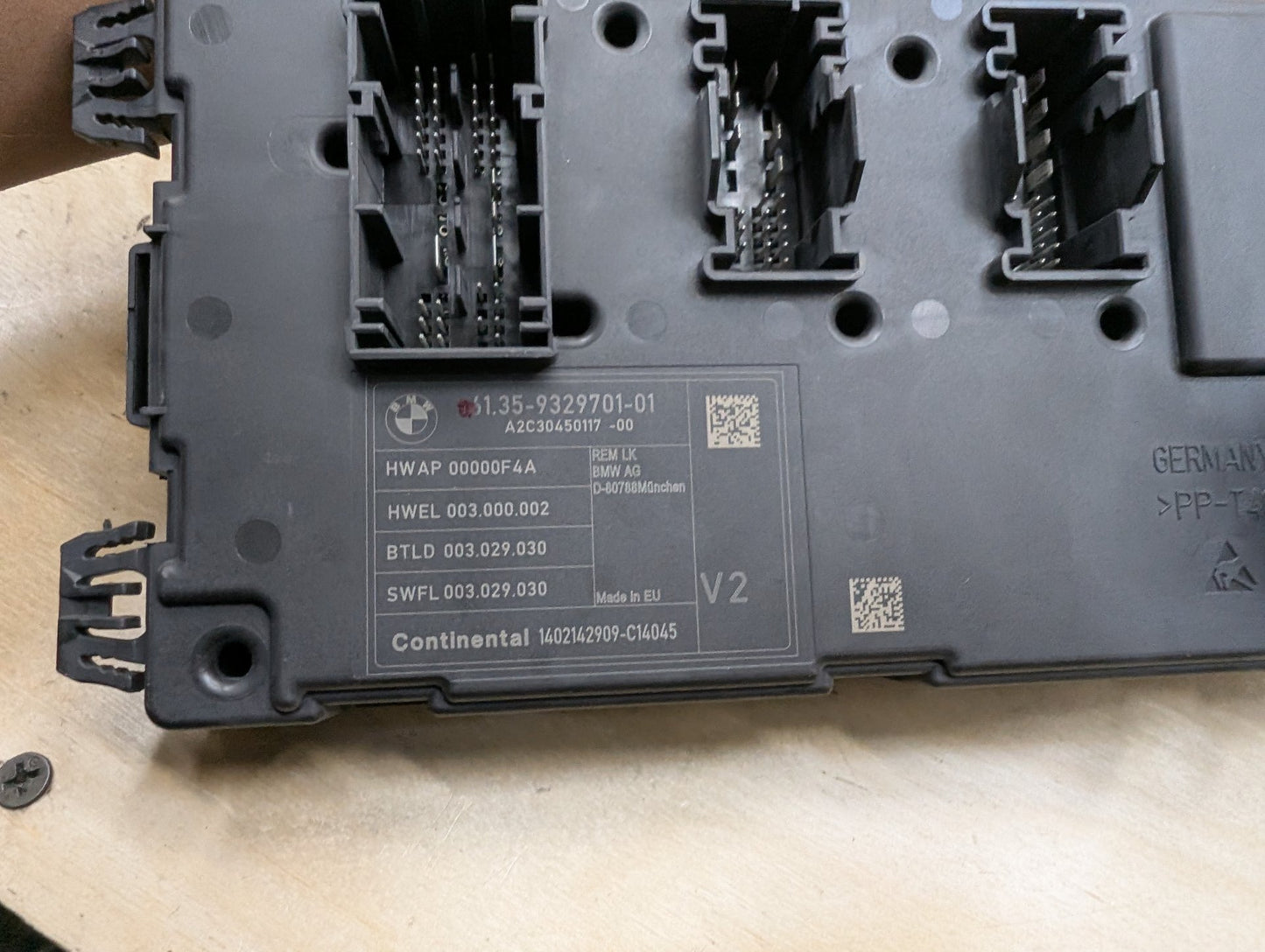12-18 OEM BMW F30 F32 F34 REM Rear Body Control Unit Electronic Module BCM Box