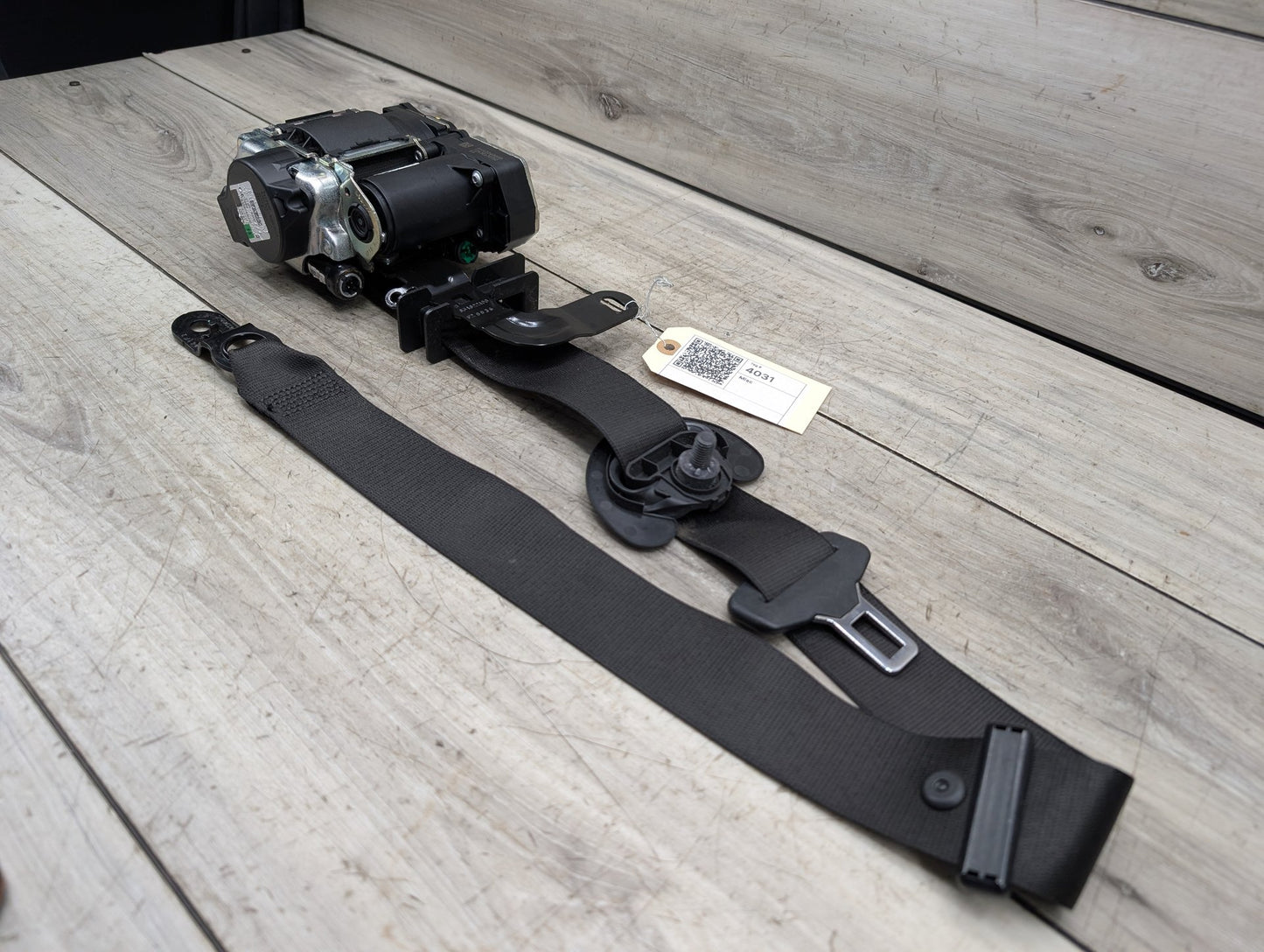 2020-2022 BMW 330i G20 Front Right Passenger Seatbelt Seat Belt Retractor 9460976