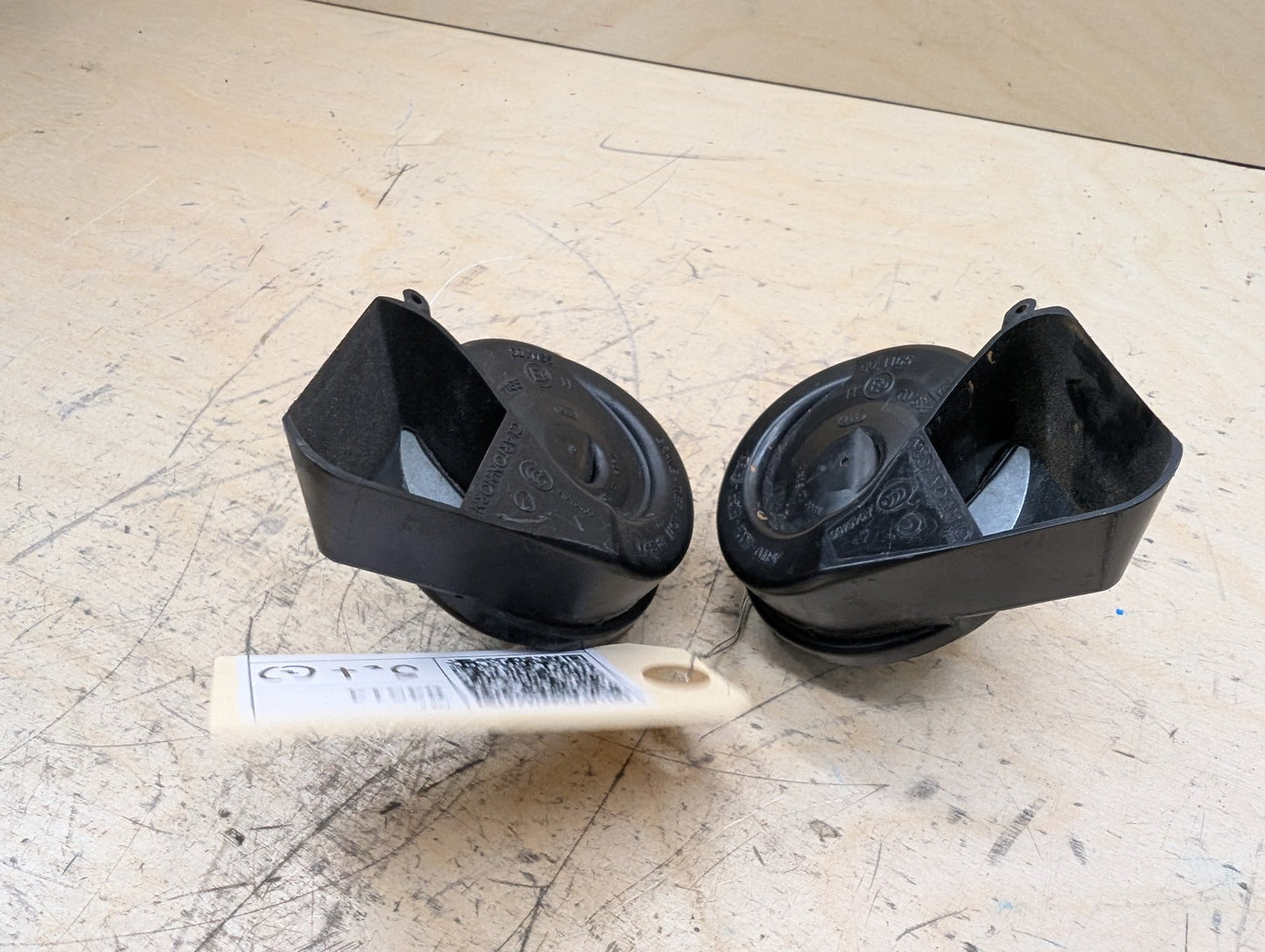 2011-2017 Audi RS5 8T Alarm Horns SET 8T0951223