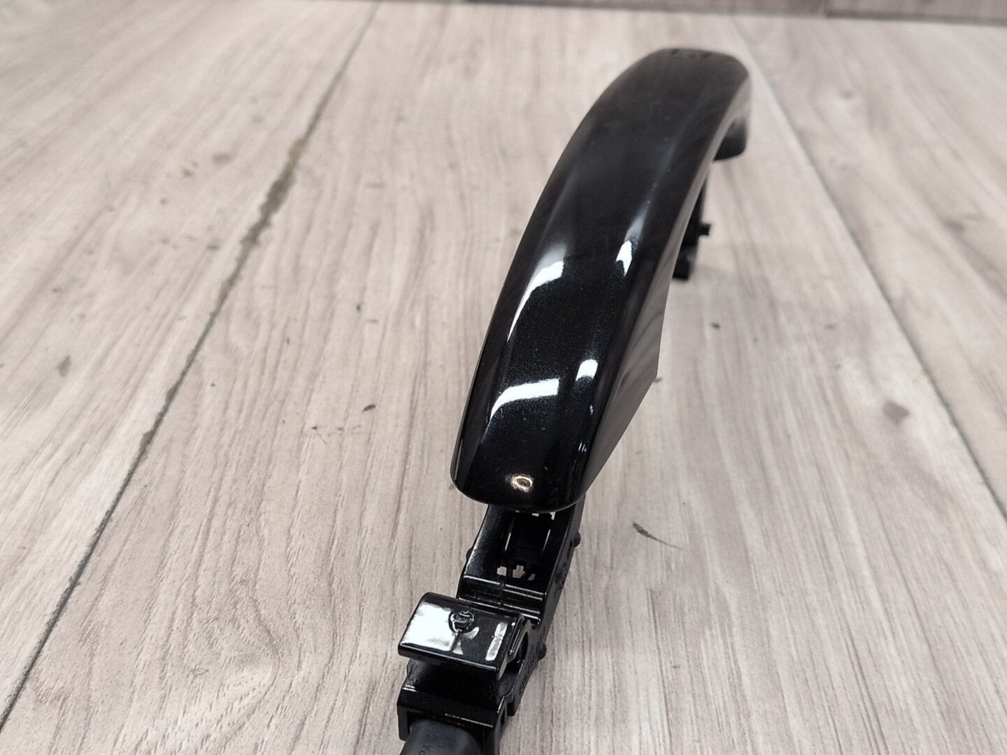 2015-2018 Audi Q3 8U Front or Rear Left Driver Exterior Door Handle w/ Comfort Access 8T0837205A