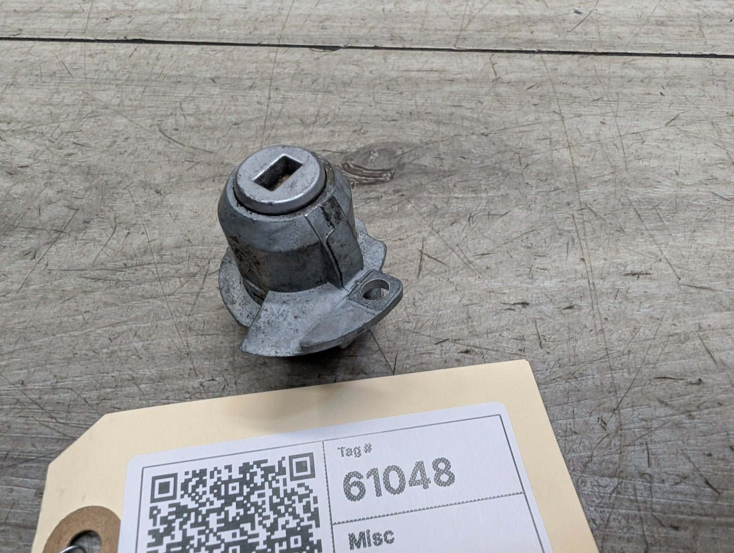 2011-2016 BMW 535i F10 Front Left Driver Key Lock Mechanism w/ Key 7265083