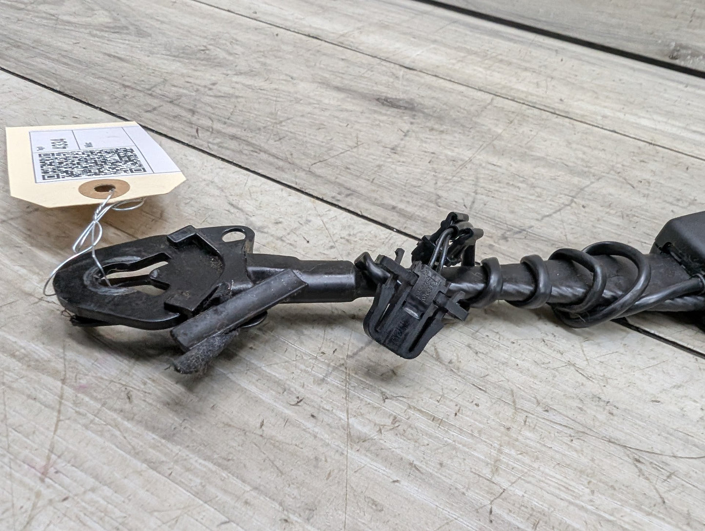 2008 - 2017 Audi S5 8T Front Left Driver or Right Passenger Seatbelt Seat Belt Buckle 8K08577556