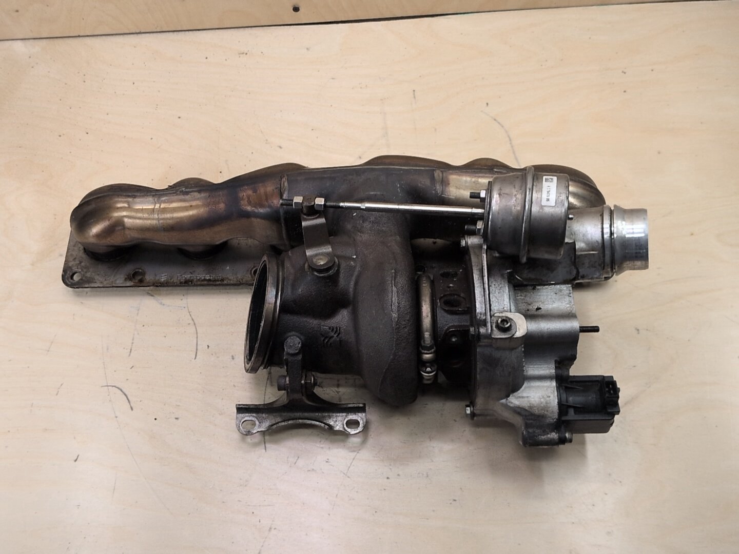 2011-2016 BMW F10 535i N55B30M0 Engine Motor Turbo Charger w/ Manifold 4575479