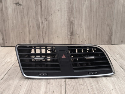 2015-2018 Audi Q3 8U Dashboard Dash Board Middle Center Air Vent 8U1820951C