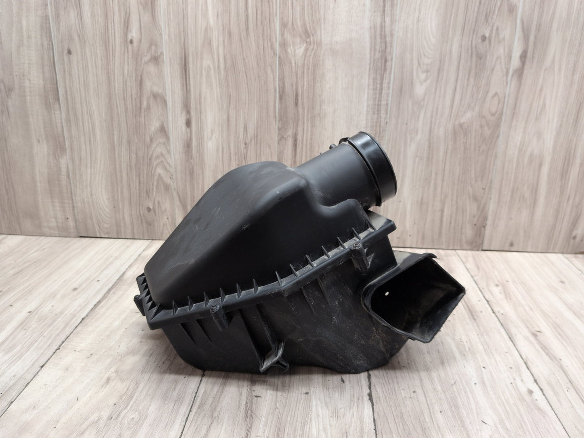 OEM BMW G05 G12 G30 540 740 Air Box Filter Cleaner Intake Resonator Muffler B58