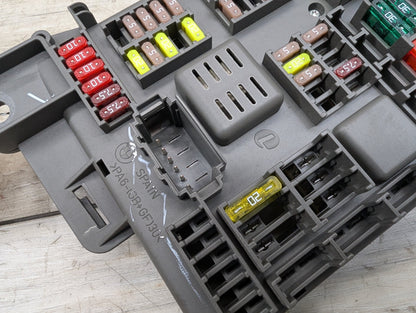 2007-2013 BMW X5 E70 Rear Power Distribution Fuse Box 6931687