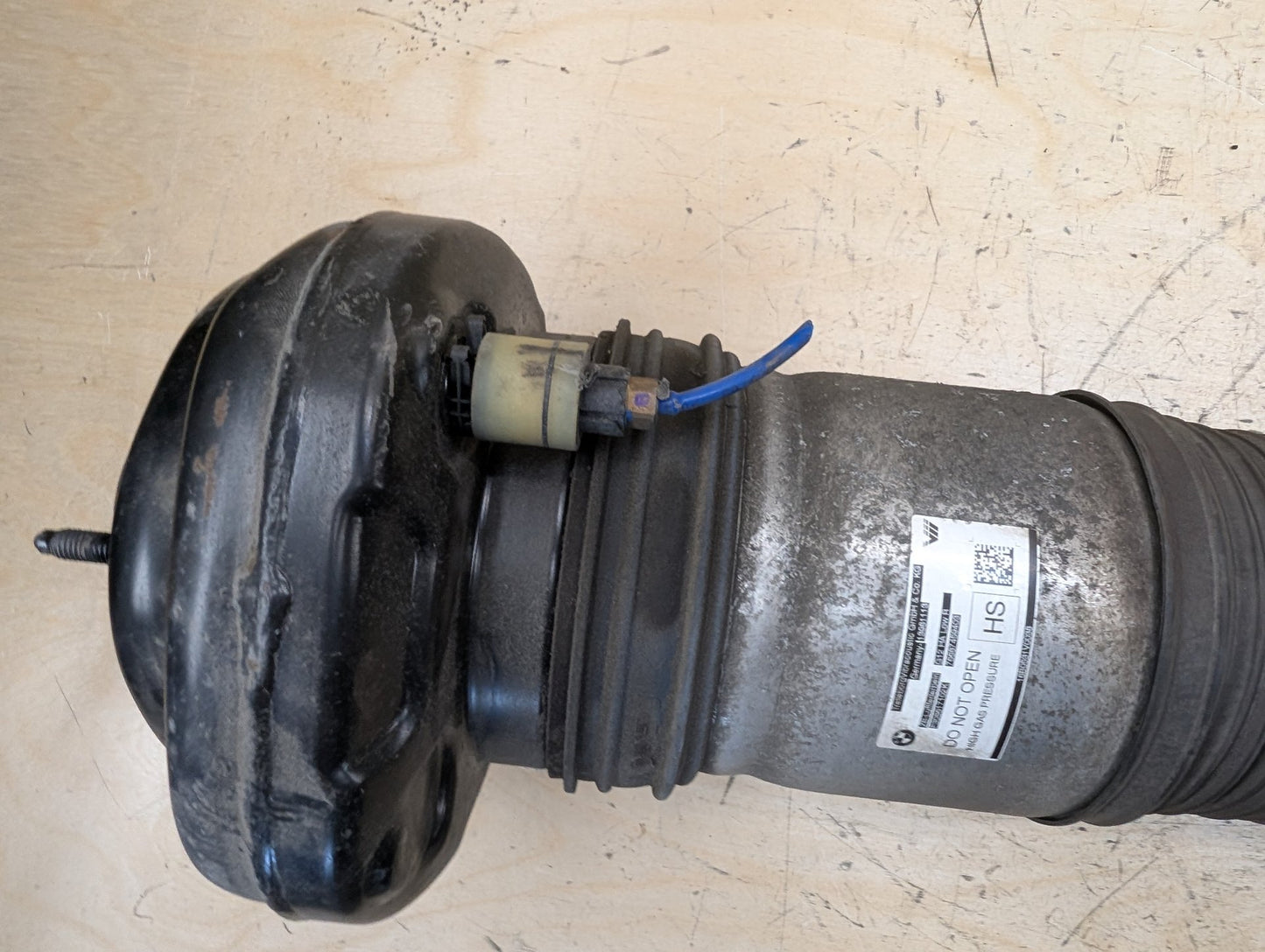 16-22 OEM BMW G11 G12 740 750 B7 REAR Right Passenger Air Suspension Strut Shock