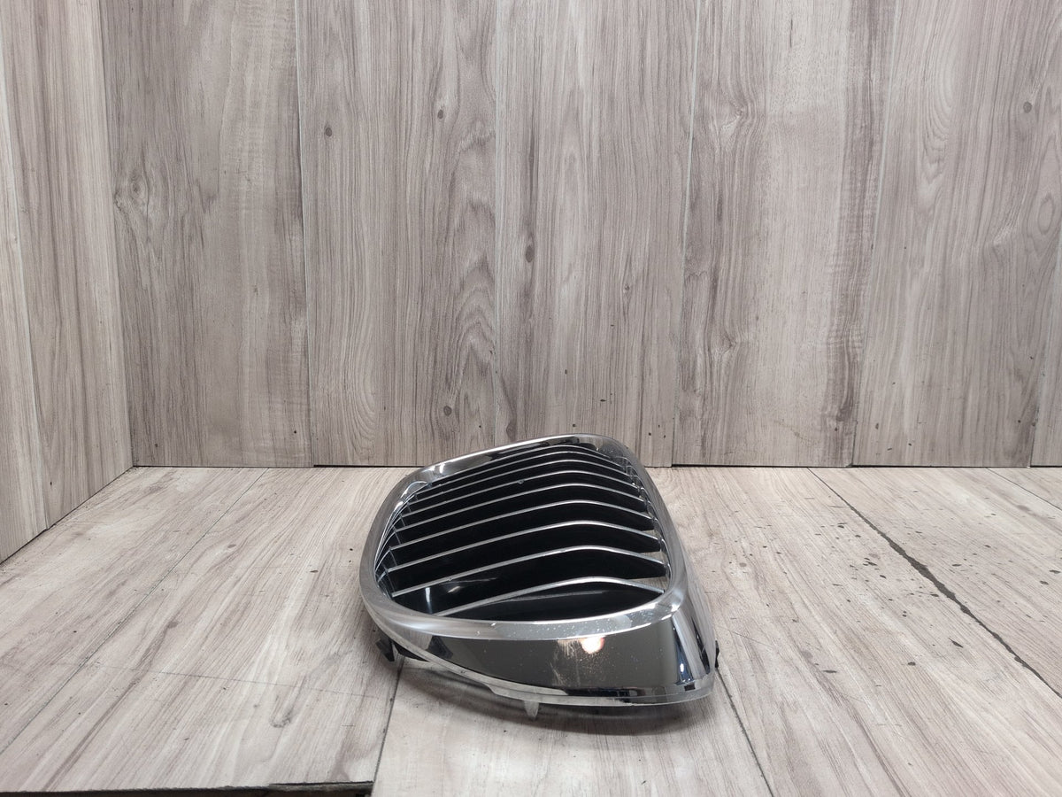 2016-2019 BMW 740Li G12 Front Left Upper Bumper Cover Kidney Grille 7357011 OEM