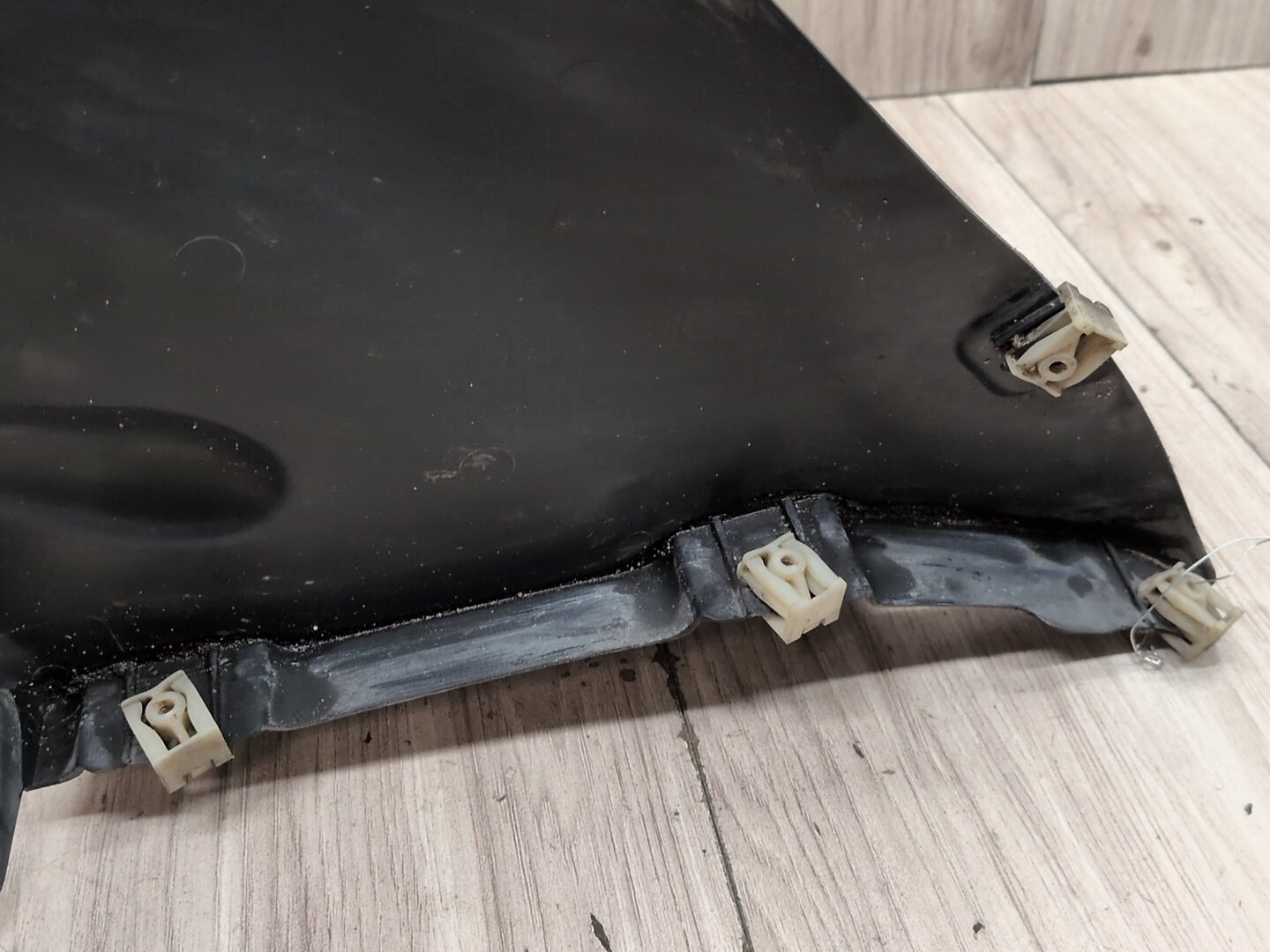 2015 - 2019 BMW X6 F86 Front Right Passenger Bumper Mud Flap 8056384 S63B44T2