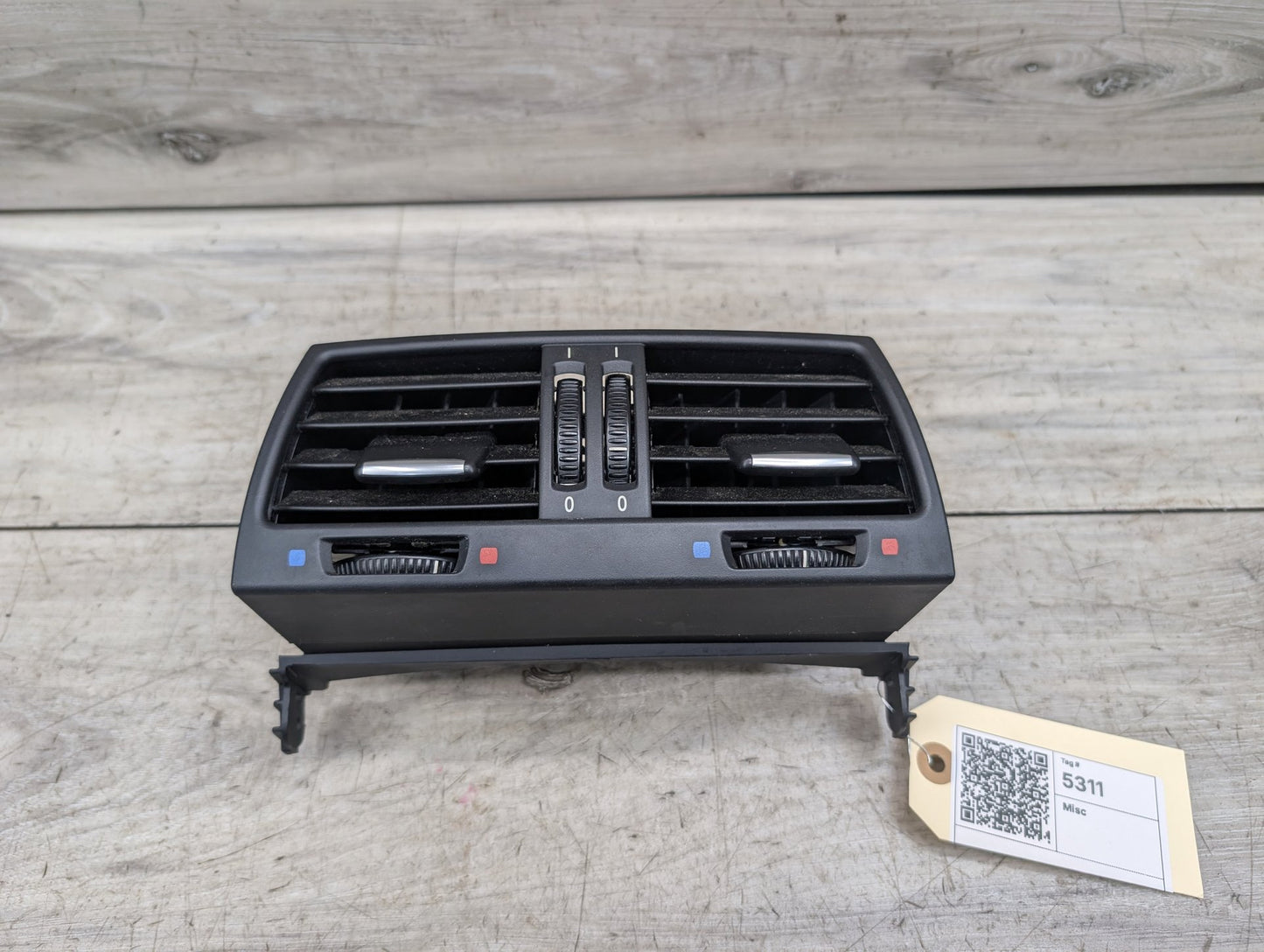 07-14 OEM BMW E70 E71 X5 X6 X5M X6M Rear Center AC Air Vent Grille Black