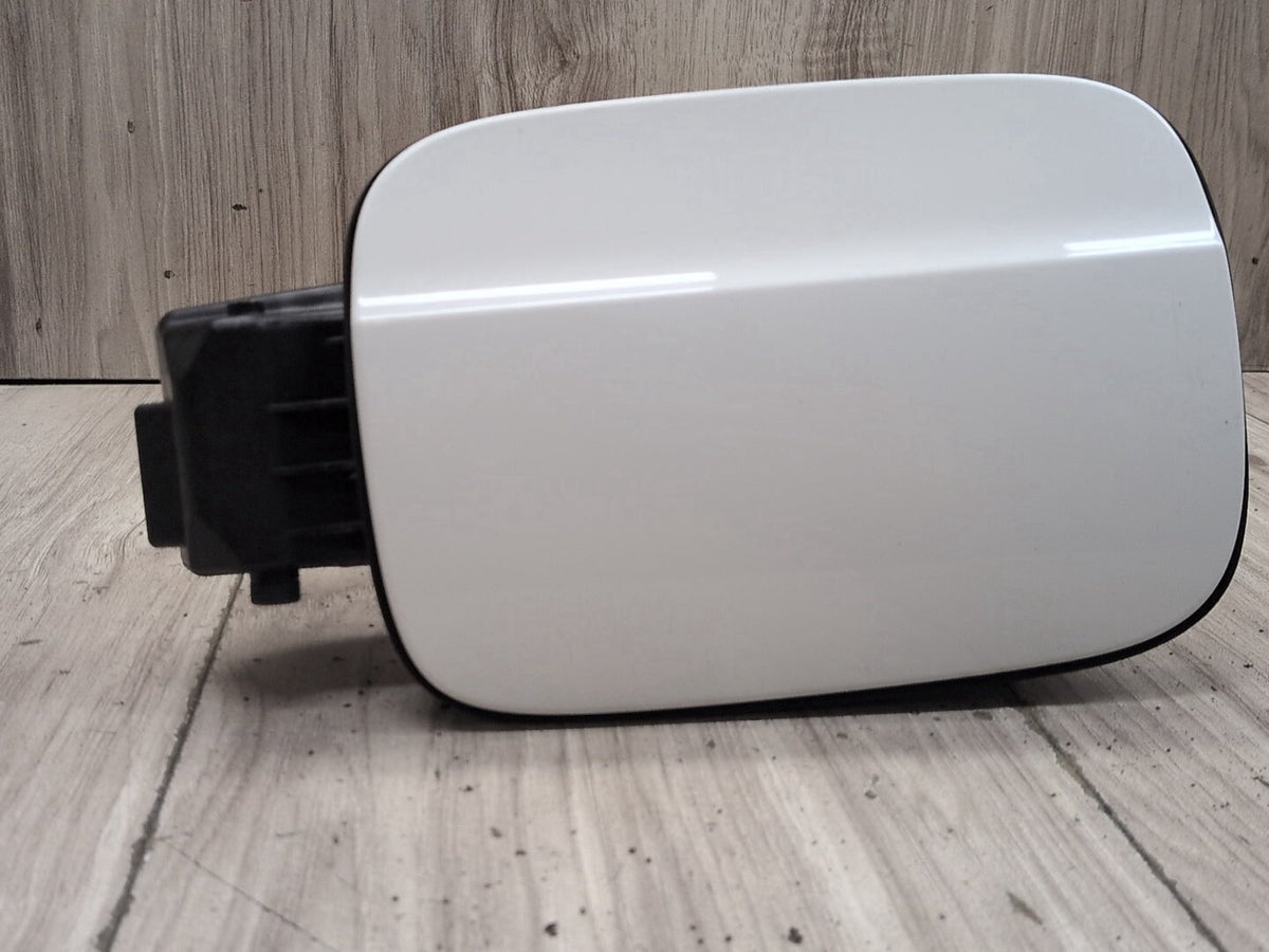 2010-2016 Audi S4 B8 Fuel Gas Tank Filler Cap Lid Cover 8E0010190S OEM