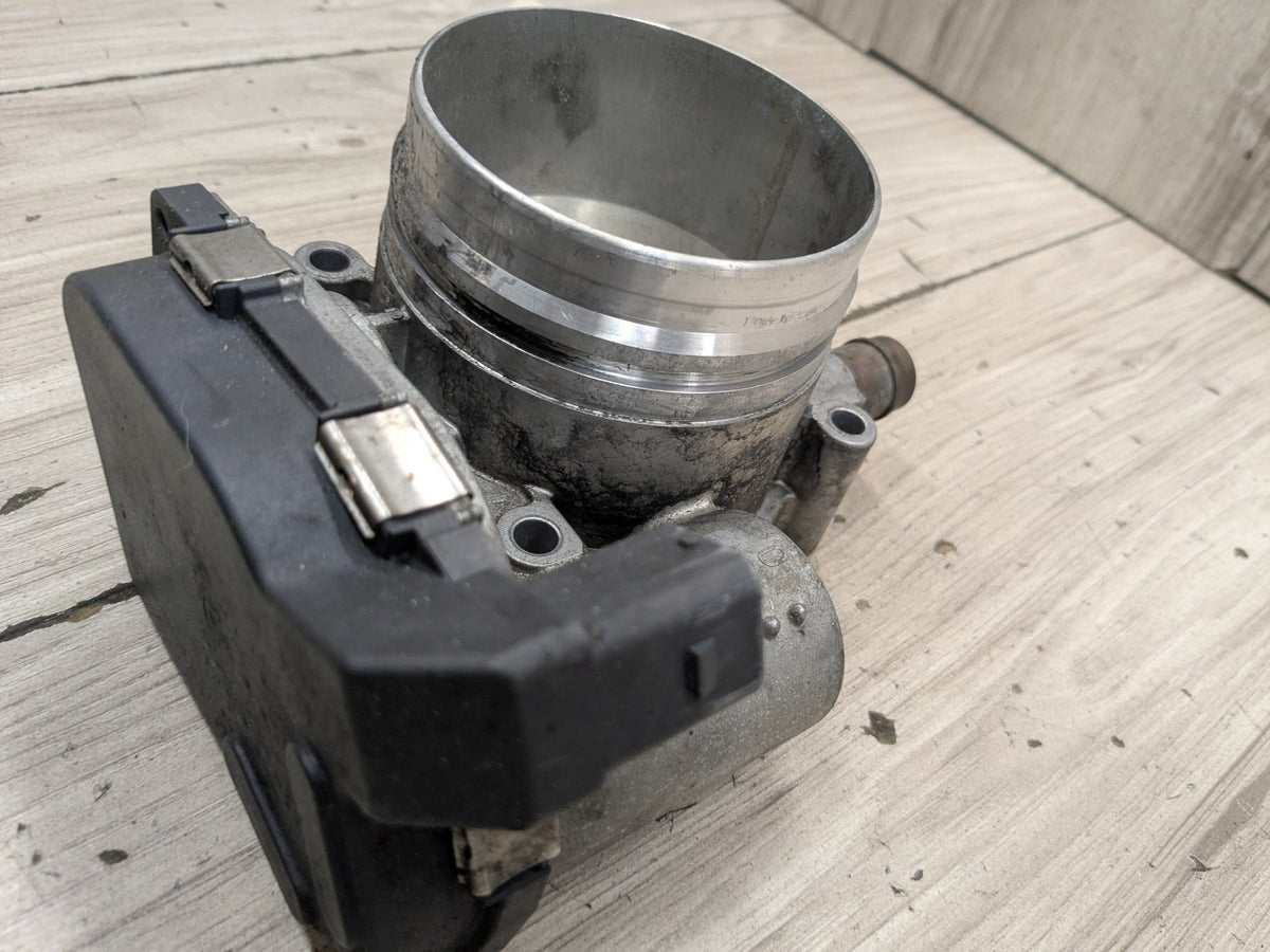 OEM BMW E60 E71 E82 E88 E89 E90 E92 E93 F01 F02 135 335 Engine N54 Throttle Body