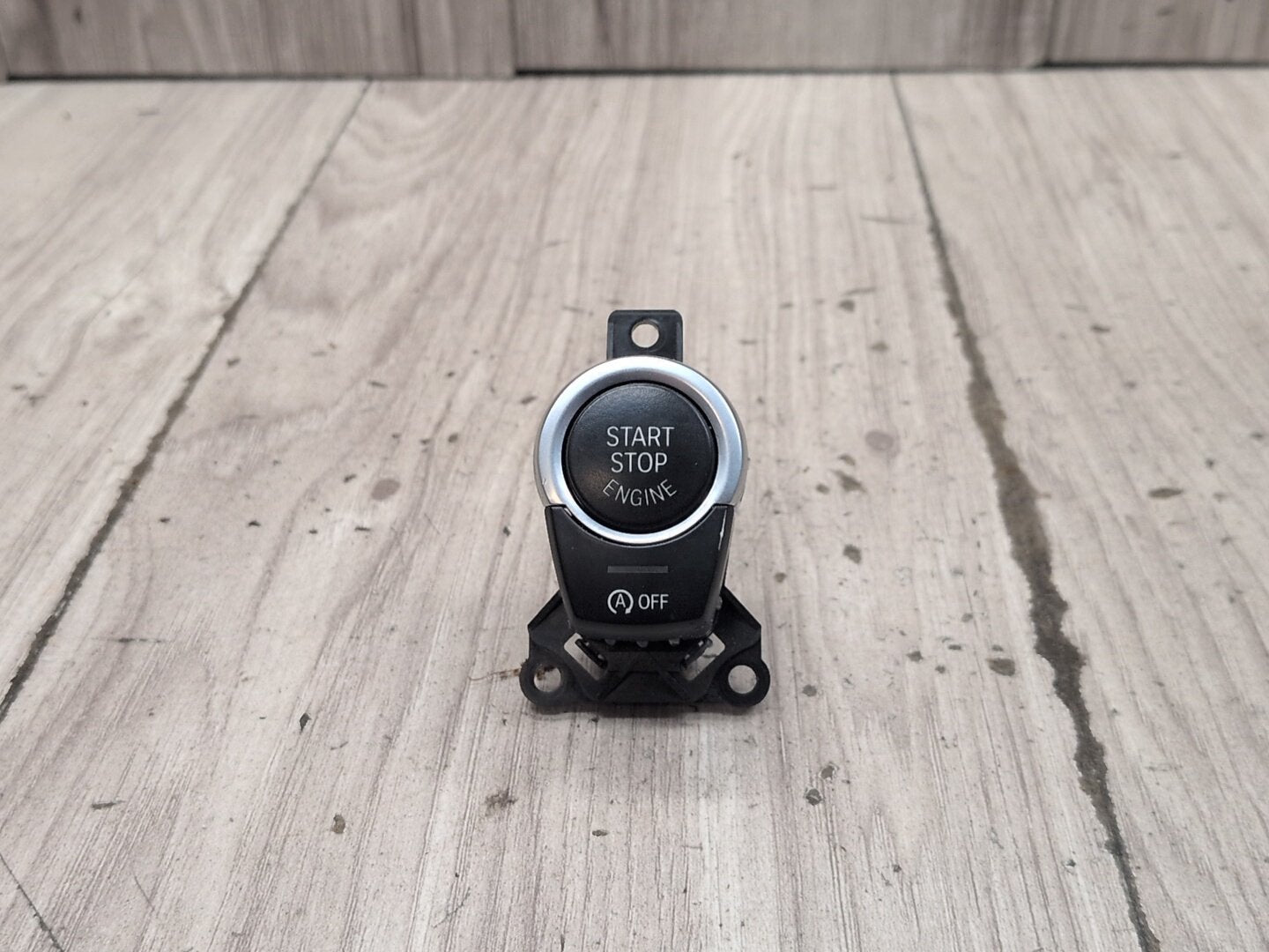 2012-2018 BMW M6 F06 Start Stop Button 9153831