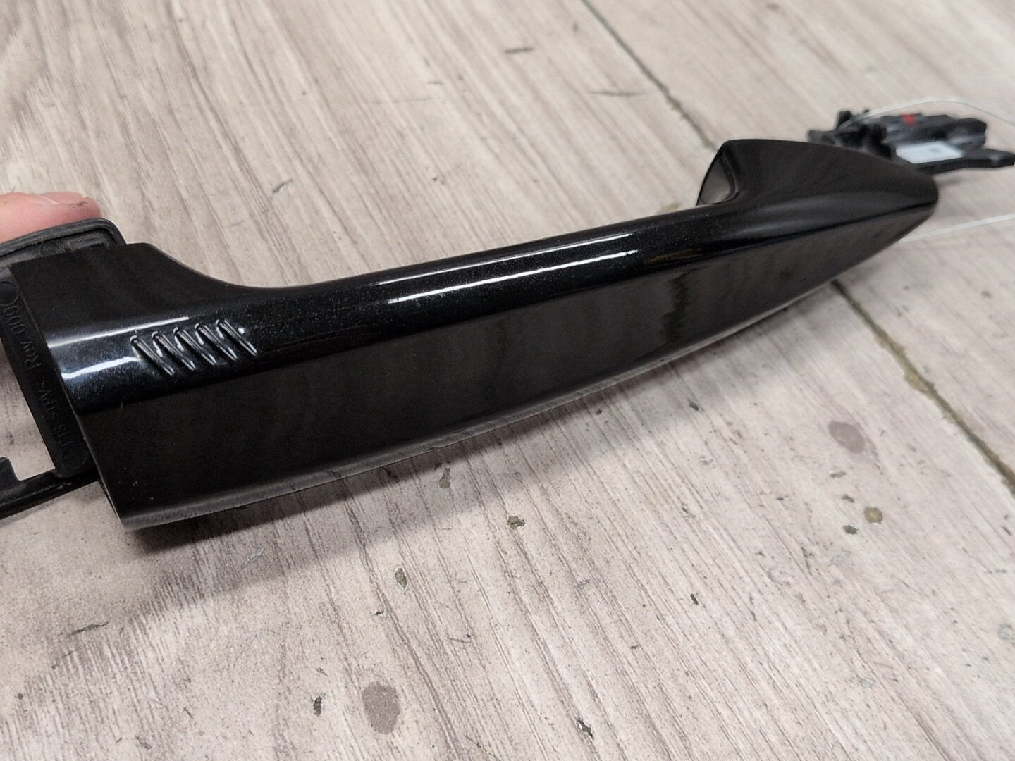 2014 - 2018 BMW X5 F85 Front or Rear Right Passenger Exterior Door Handle w/ Comfort Access 7422104 S63B44T2