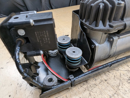 2010-2017 BMW 535i GT xDrive F07 Air Suspension Compressor Pump 6875176 OEM