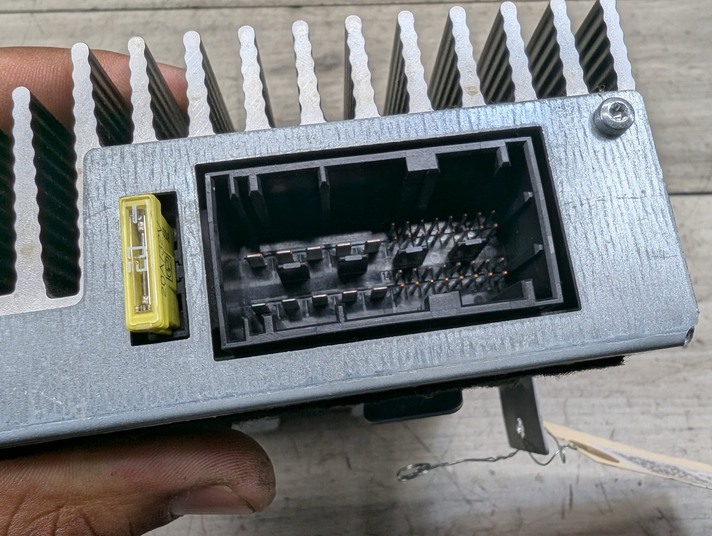 2007 - 2013 BMW X5 E70 Stereo Audio Amp Amplifier 9133913 N62B48B