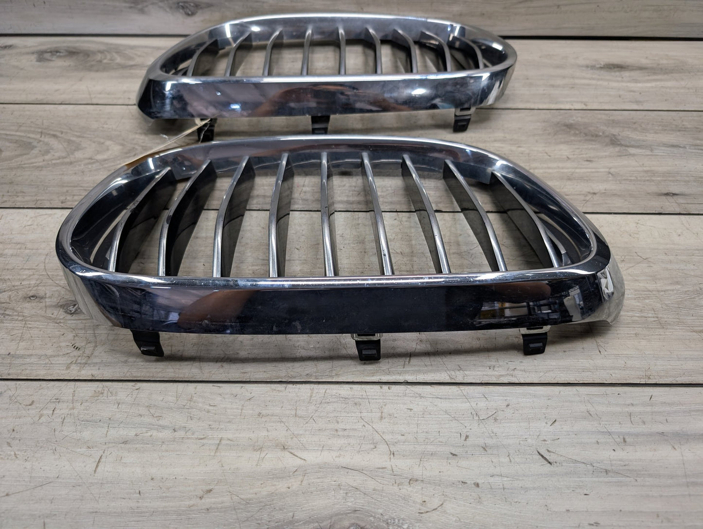 2016-2022 BMW 750Li G12 Front Left Right Upper Bumper Cover Kidney Grilles SET 7357012