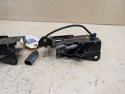 OEM BMW F22 F30 F32 F36 F80 F82 F87 M4 Hood Safety Catch Lock Latch Bracket SET