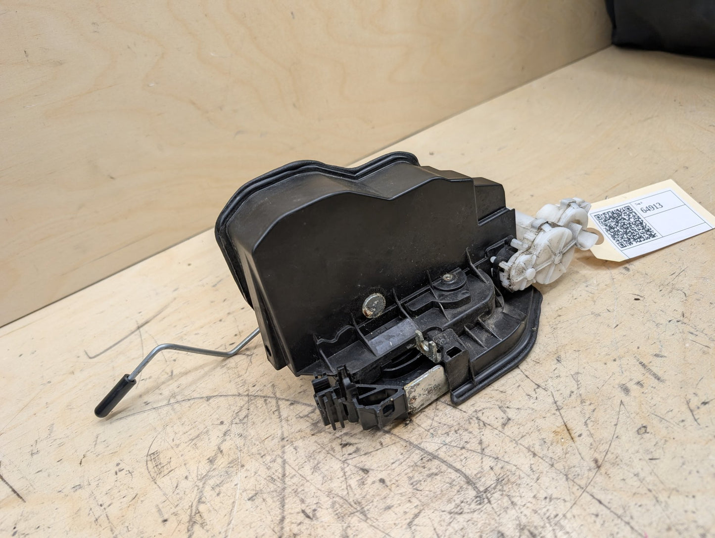2011-2016 BMW X3 F25 Front Left Driver Door Latch Lock Actuator 7318409