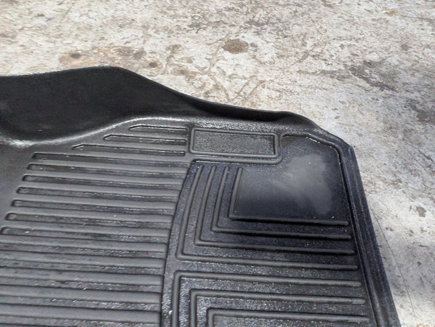 2012-2018 BMW 320i F30 Front Left Right All Weather Mat Carpet Floor Mats SET 2317868