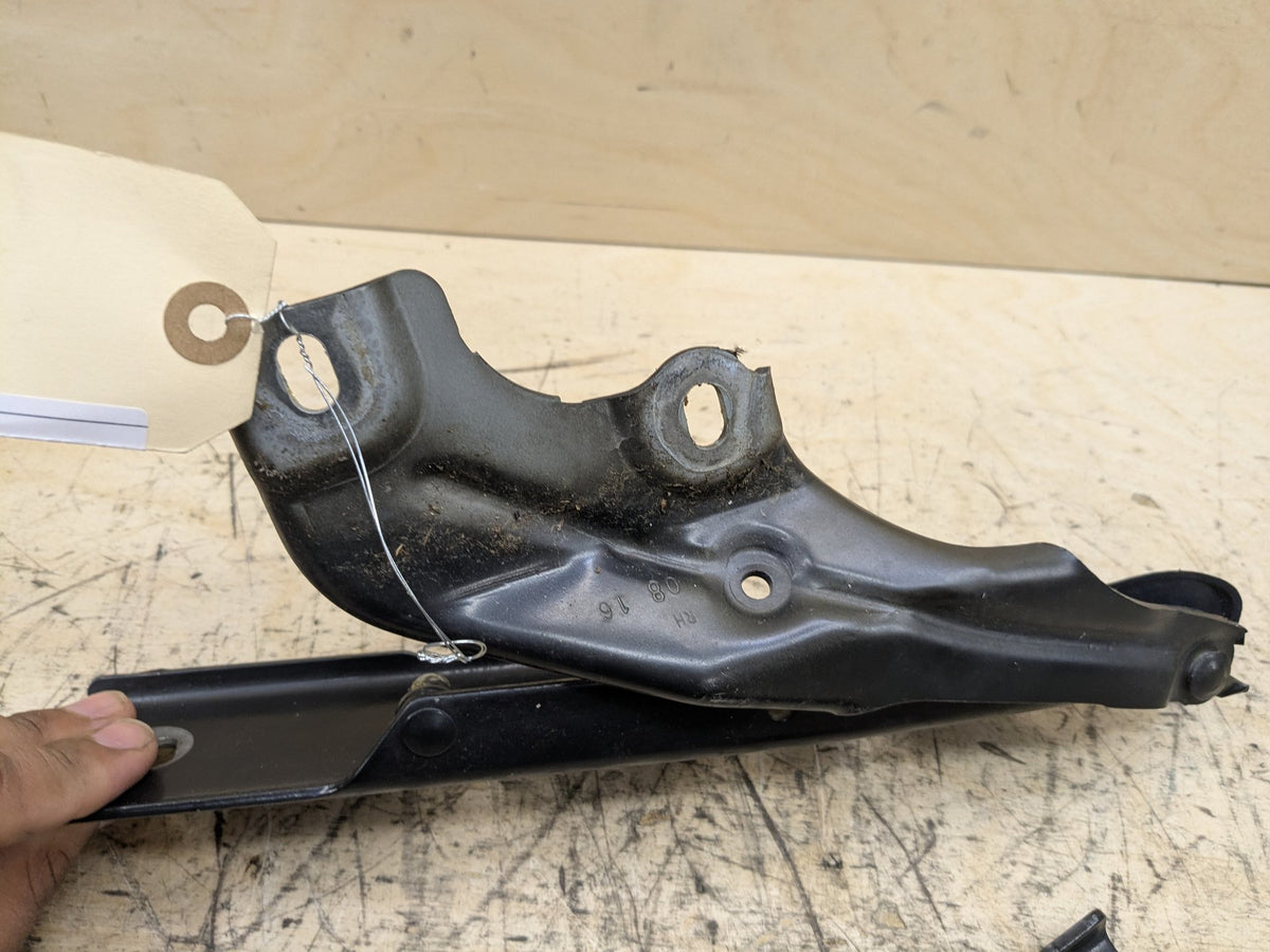 2012-2018 Audi A6 C7 Hood Bonnet Hinges SET 4G8823301 OEM