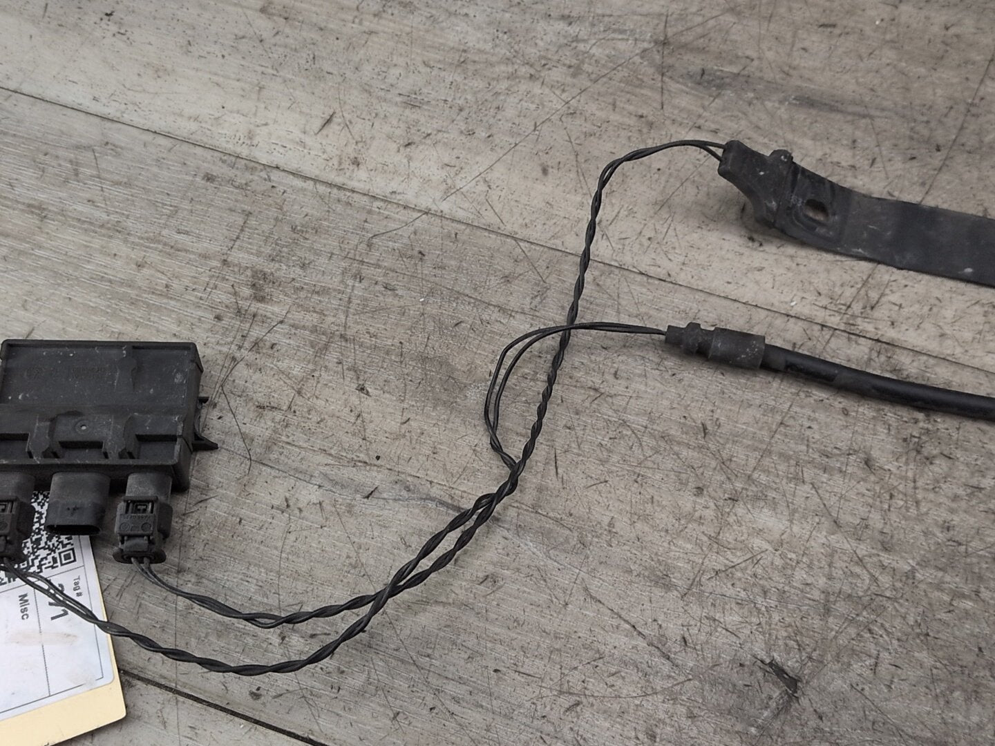 OEM BMW F10 F15 F32 M3 X3 Trunk Smart Opener Control Control Wire Harness Module