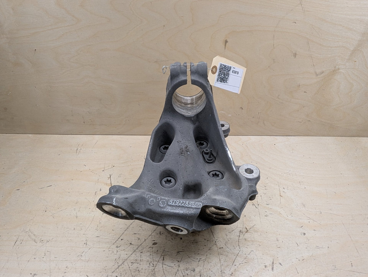 12-18 OEM BMW F30 F31 Sedan RWD Front Right Hub Knuckle Wheel Bearing Carrier