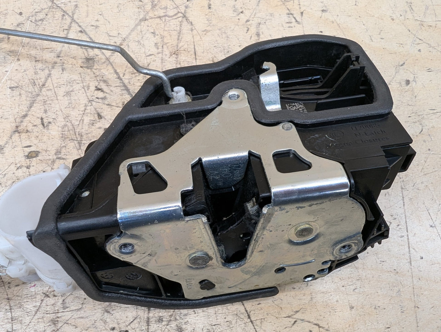 2011-2016 BMW X3 F25 Front Left Driver Door Latch Lock Actuator 7318409