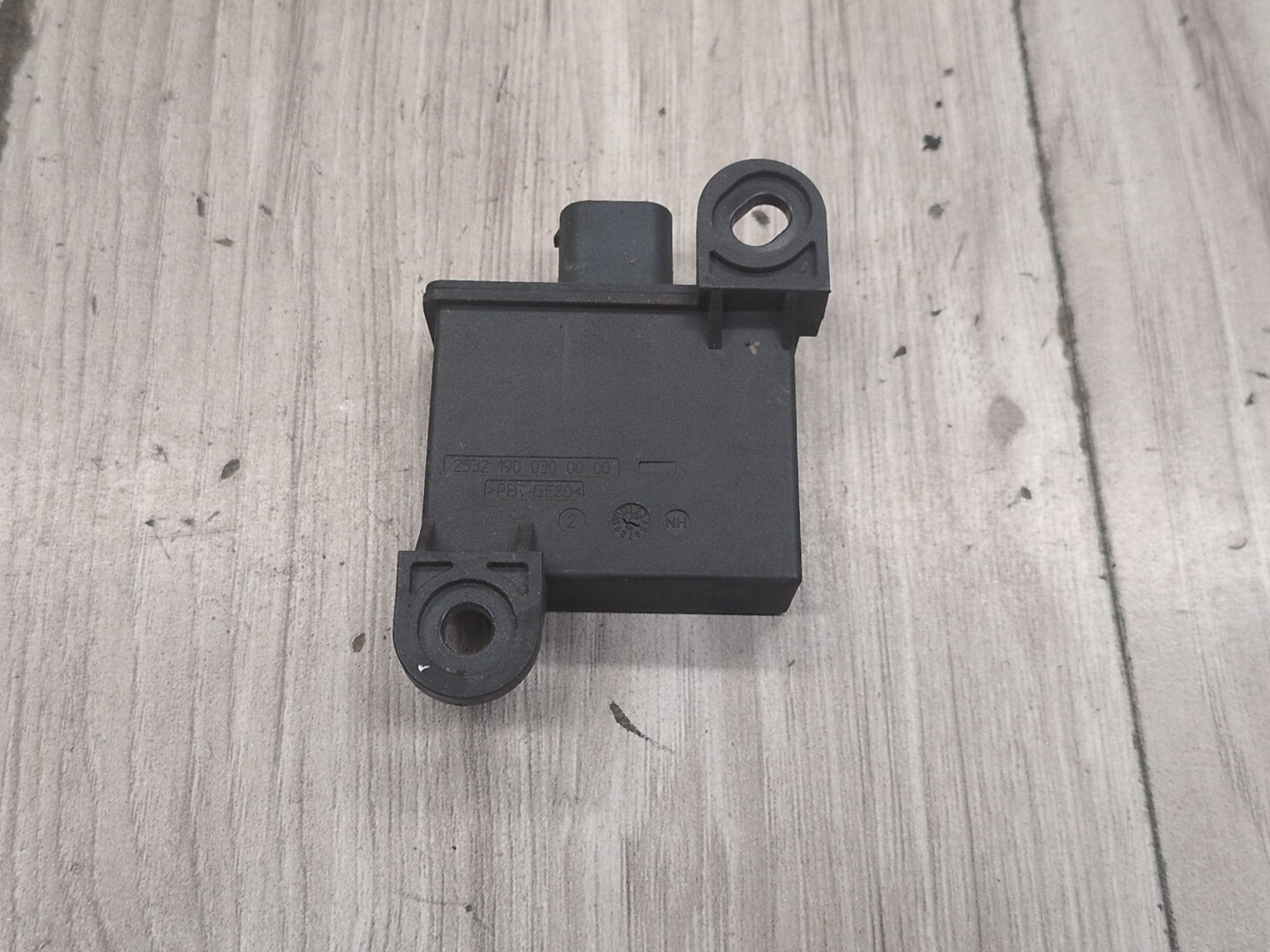 OEM BMW E85 E88 E90 E92 Z4 Transmitter Tire Pressure Monitor Sensor TPMS RDC