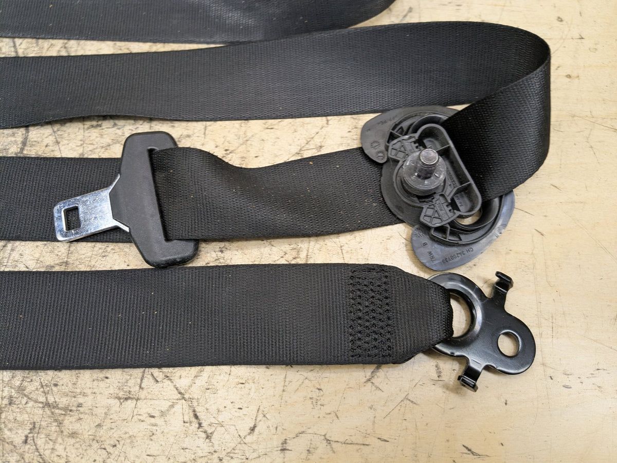 17-23 OEM BMW F90 G30 530 540 M550 M5 Front Left Driver Seatbelt Retractor Black