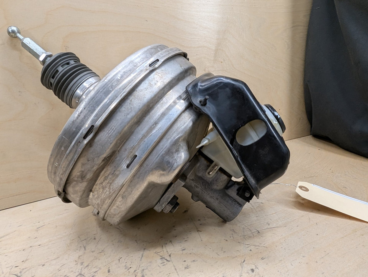 2013-2017 Audi RS5 8T ABS Brake Cylinder Booster Reservoir 8T0612103A