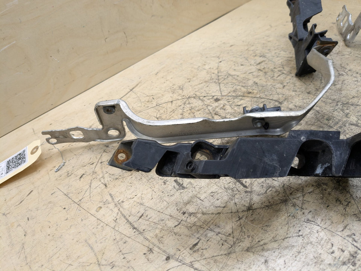 2012-2018 OEM Audi A6 C7 Front Left Right Driver Passenger Fender Brackets SET